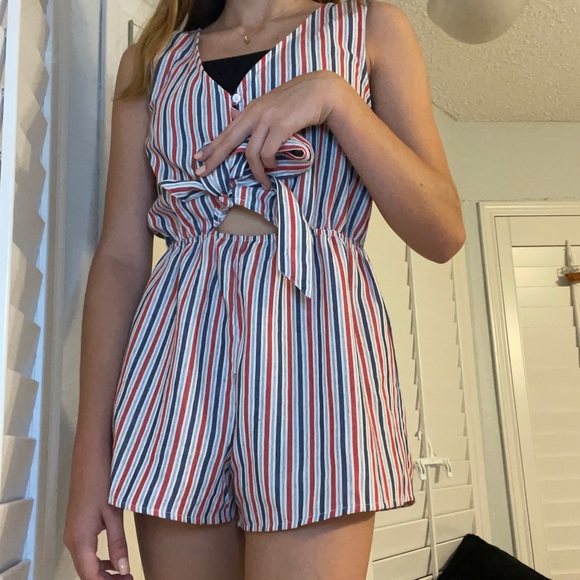 Romper - Picture 4 of 9